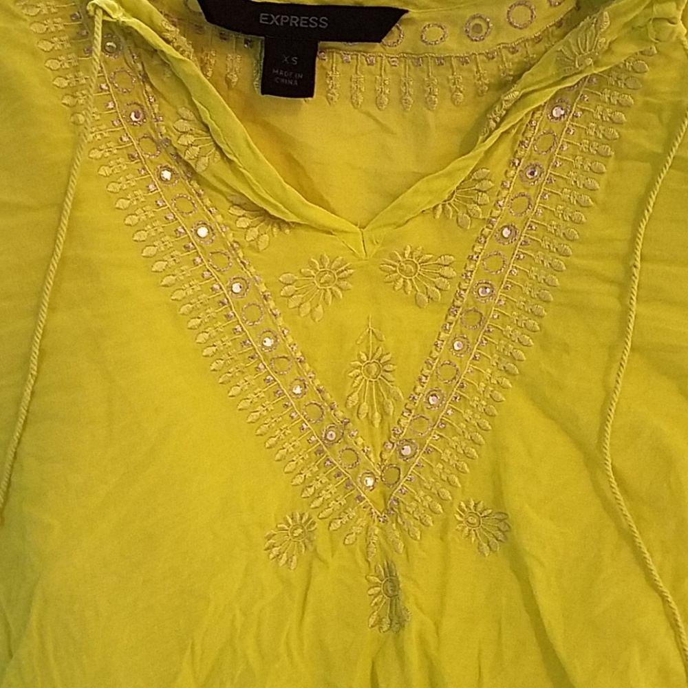 Top - Picture 2 of 4